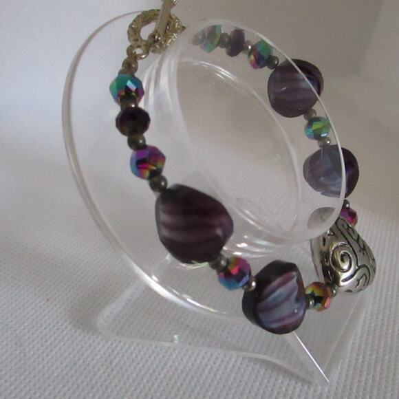 Iridescent Purple Glass Bead Bracelet with Silver Heart Charm Boho Y2K - Picture 4 of 17